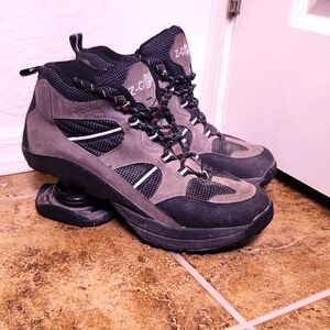 ZCoil Mens pain relieving Hiking Boots Size 10
